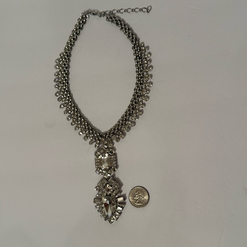 VINTAGE NECKLACE SILVER TONE RHINESTONE PRONG SET MULTI SHAPE STATEMENT DROP - Picture 7 of 10